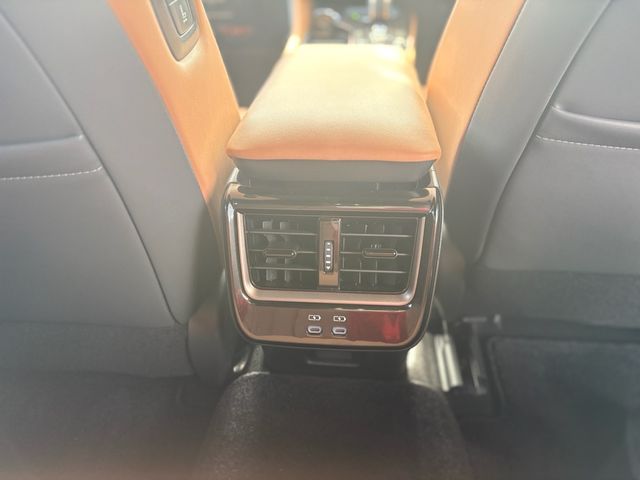 CROWN SPORT