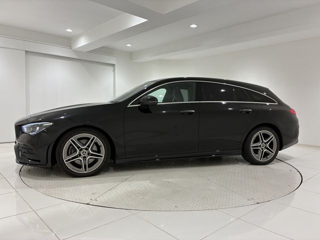 MERCEDES BENZ CLA Shooting Brake