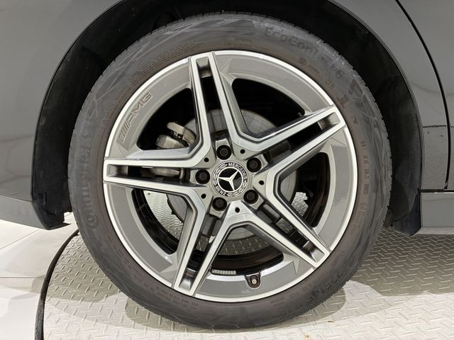 MERCEDES BENZ CLA Shooting Brake