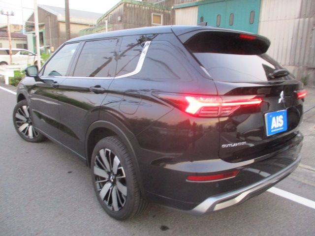 OUTLANDER PHEV
