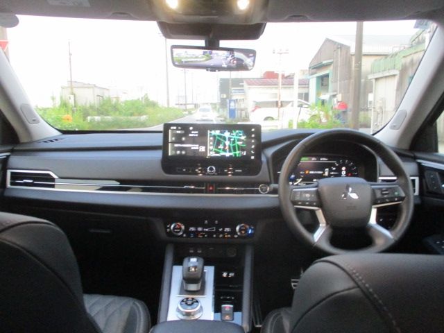 OUTLANDER PHEV