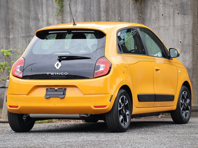 RENAULT TWINGO