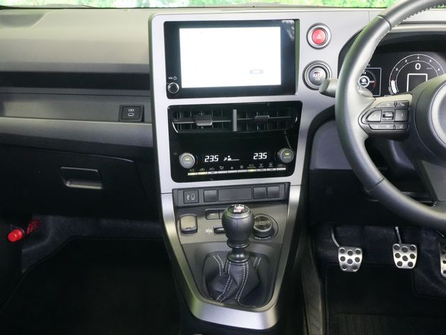 GR YARIS