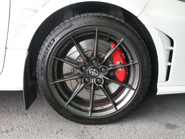GR YARIS