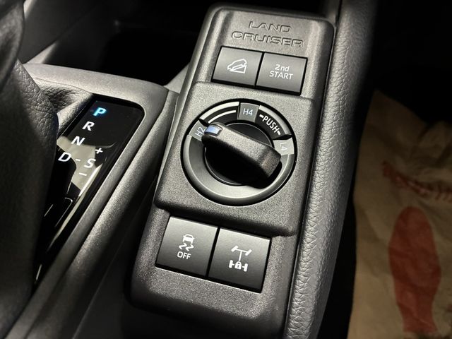 LANDCRUISER FJ