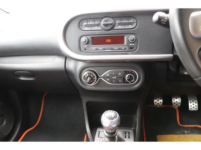 RENAULT TWINGO