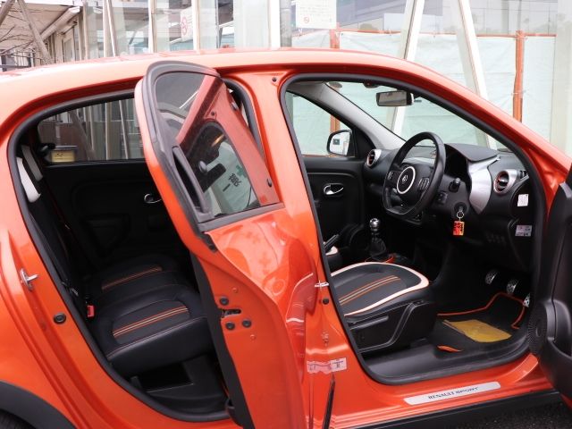 RENAULT TWINGO