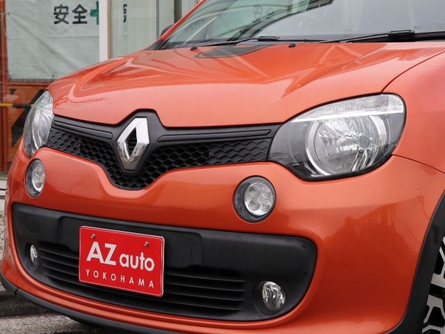 RENAULT TWINGO