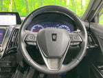 CROWN sedan hybrid