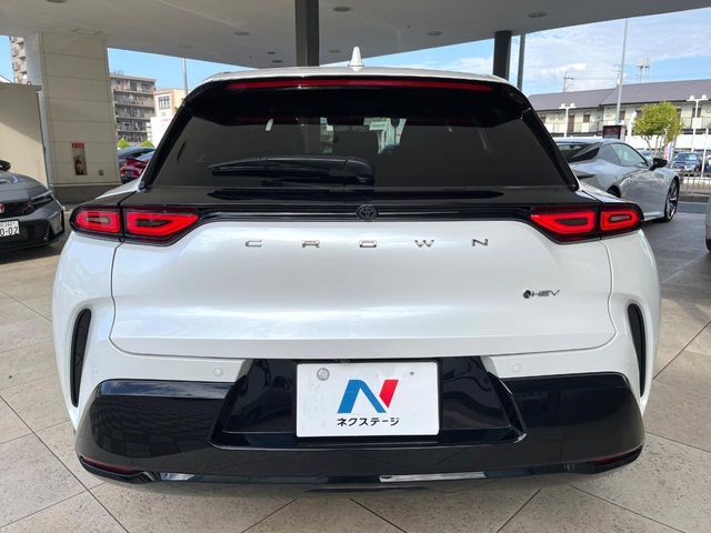 CROWN SPORT