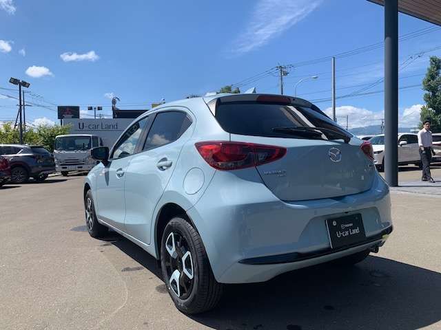 MAZDA2