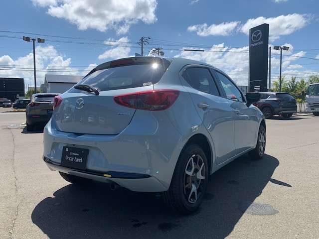 MAZDA2