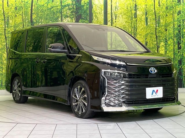 VOXY HYBRID