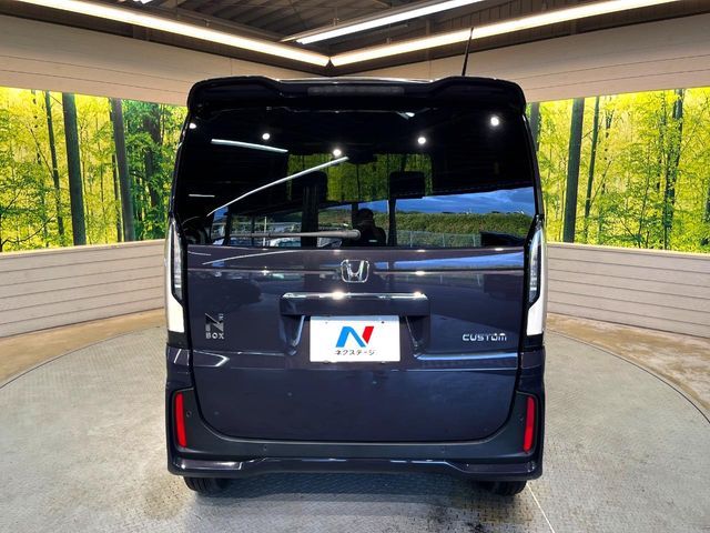 N BOX CUSTOM