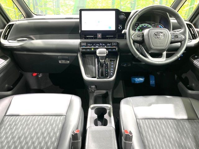 NOAH HYBRID 4WD