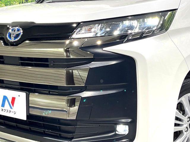 NOAH HYBRID 4WD