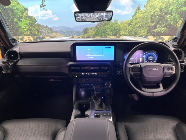 LANDCRUISER 250