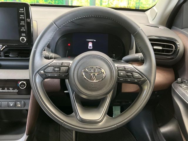 YARIS CROSS HYBRID