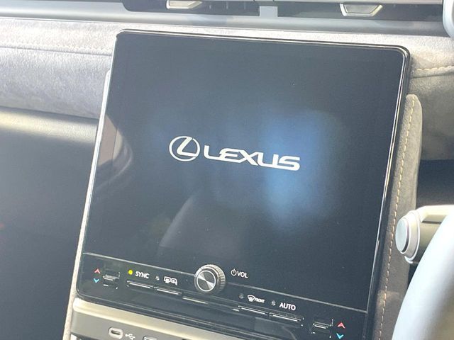 LEXUS LBX