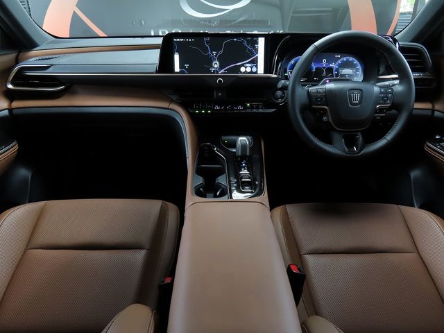 CROWN ESTATE 4WD