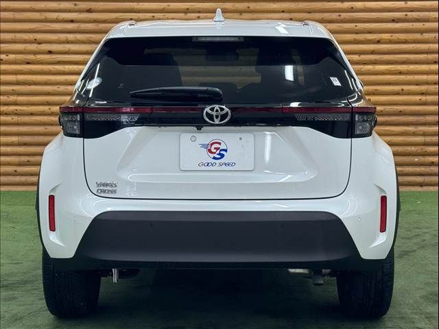 YARIS CROSS
