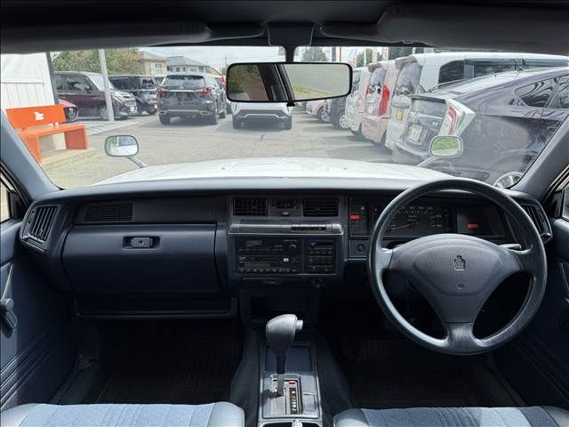 CROWN van 2WD