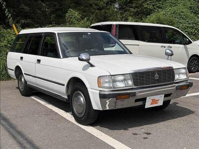 CROWN van 2WD