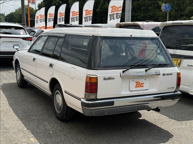 CROWN van 2WD
