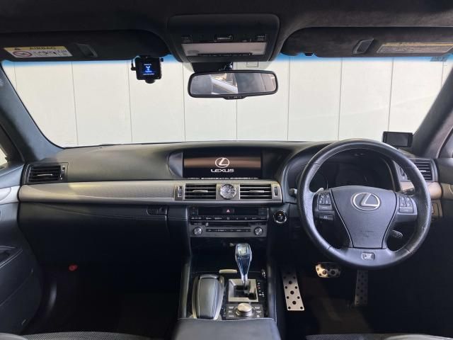 LEXUS LS600h
