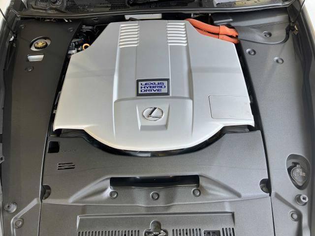 LEXUS LS600h