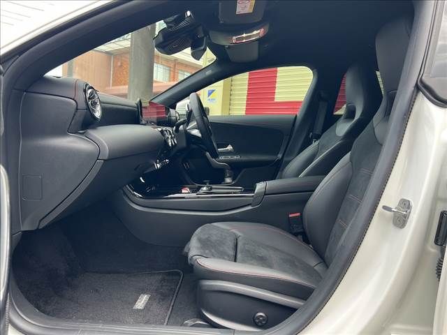 MERCEDES BENZ CLA class