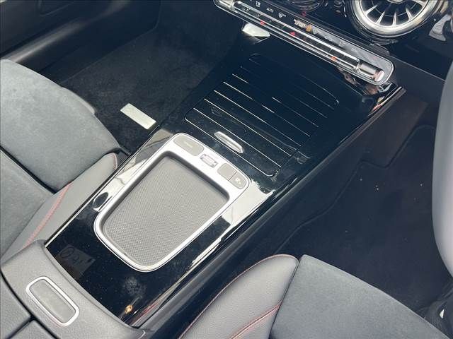 MERCEDES BENZ CLA class