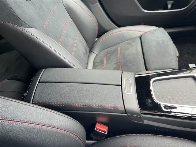 MERCEDES BENZ CLA class