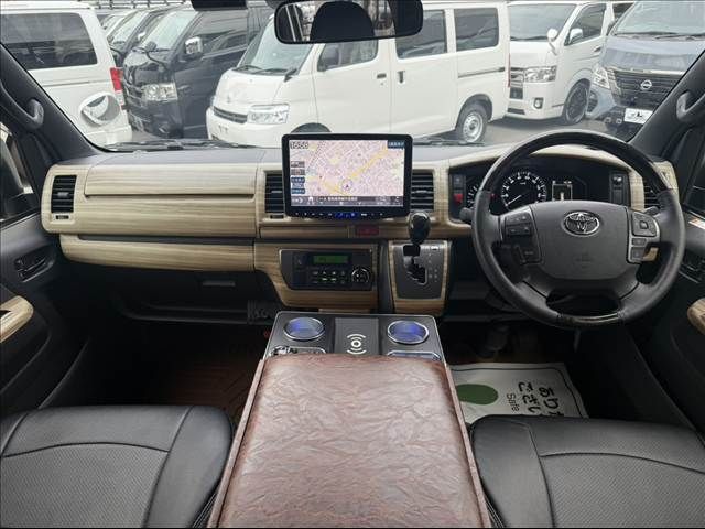 HIACE van 4WD