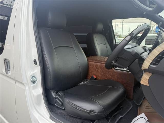 HIACE van 4WD