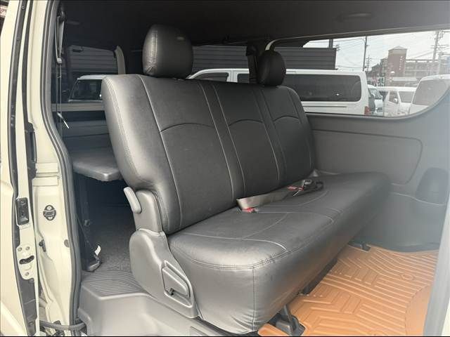 HIACE van 4WD