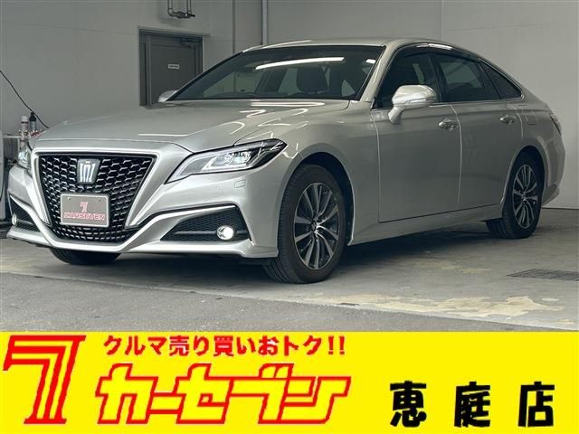 CROWN sedan hybrid 4WD