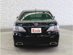CROWN sedan hybrid