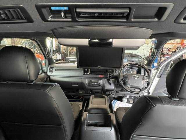 HIACE van 4WD