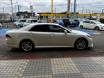 CROWN sedan