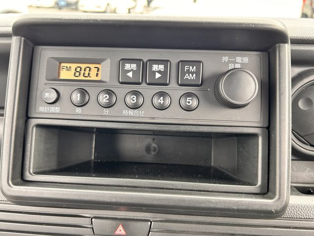 N-VAN