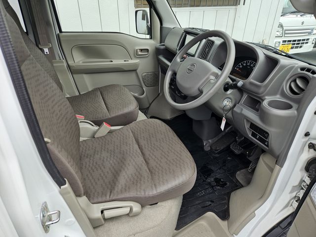 NV100 CLIPPER 4WD