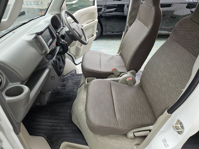 NV100 CLIPPER 4WD