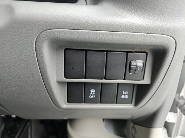 NV100 CLIPPER 4WD