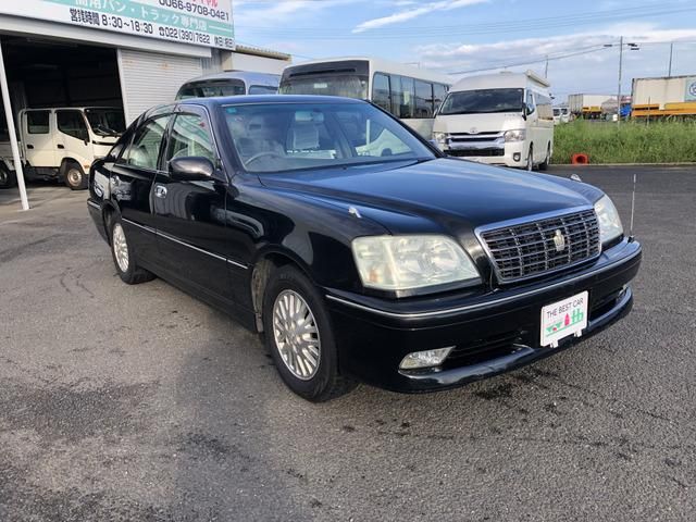 CROWN sedan 4WD