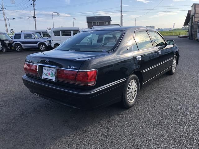 CROWN sedan 4WD