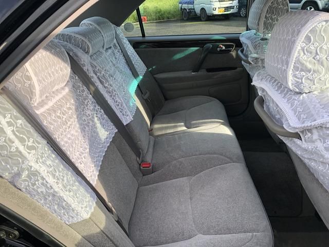 CROWN sedan 4WD