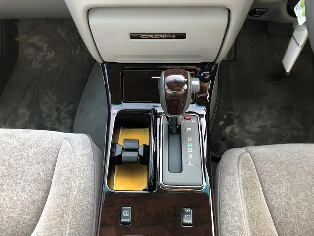 CROWN sedan 4WD