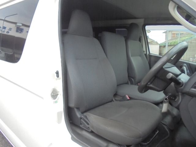 REGIUSACE van 1.2t 2WD