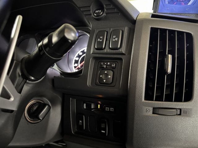 DELICA D:5 4WD